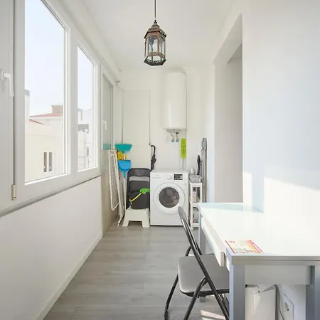 Elegant 3-bedroom With Tejo River View In Alameda Apartment Lisbon