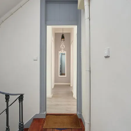 Elegant 3-bedroom With Tejo River View In Alameda *