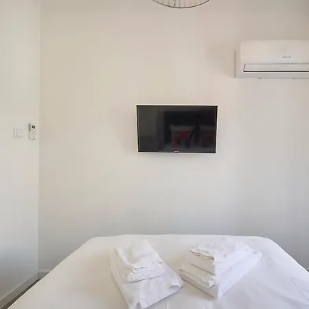 Apartment Elegant 3-bedroom With Tejo River View In Alameda Lisbon
