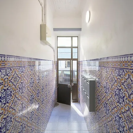 Elegant 3-bedroom With Tejo River View In Alameda Lisbon