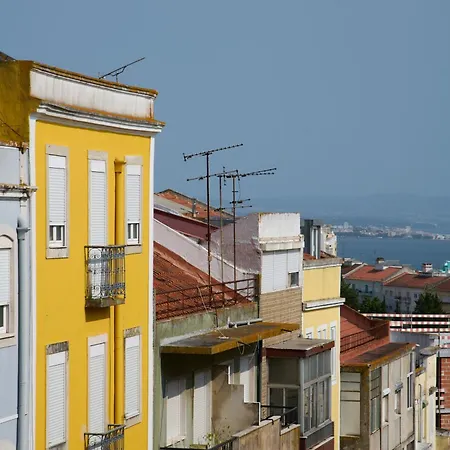 Apartamento Elegant 3-bedroom With Tejo River View In Alameda *