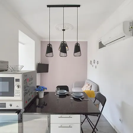 Elegant 3-bedroom With Tejo River View In Alameda * Lisboa