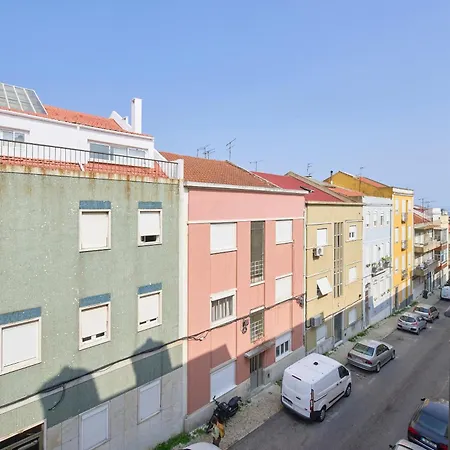 Apartment Elegant 3-bedroom With Tejo River View In Alameda *
