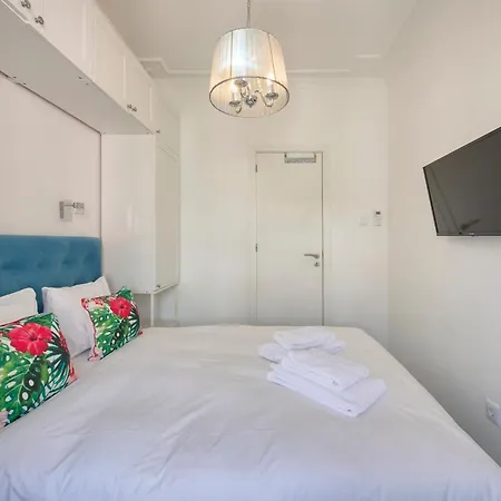 Apartamento Elegant 3-bedroom With Tejo River View In Alameda *